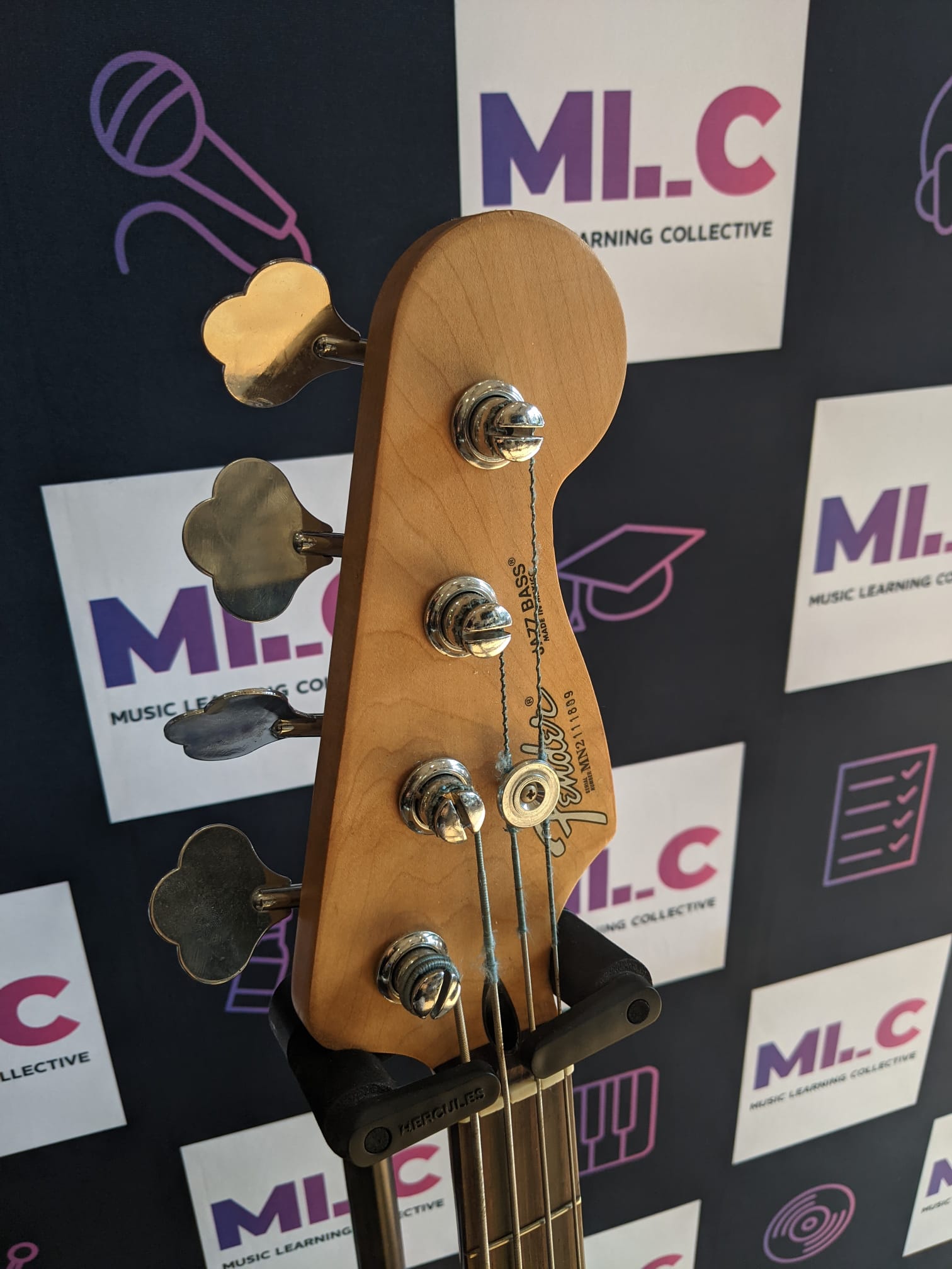 Fender Jazz Bass Made in Mexico Pre-Owned