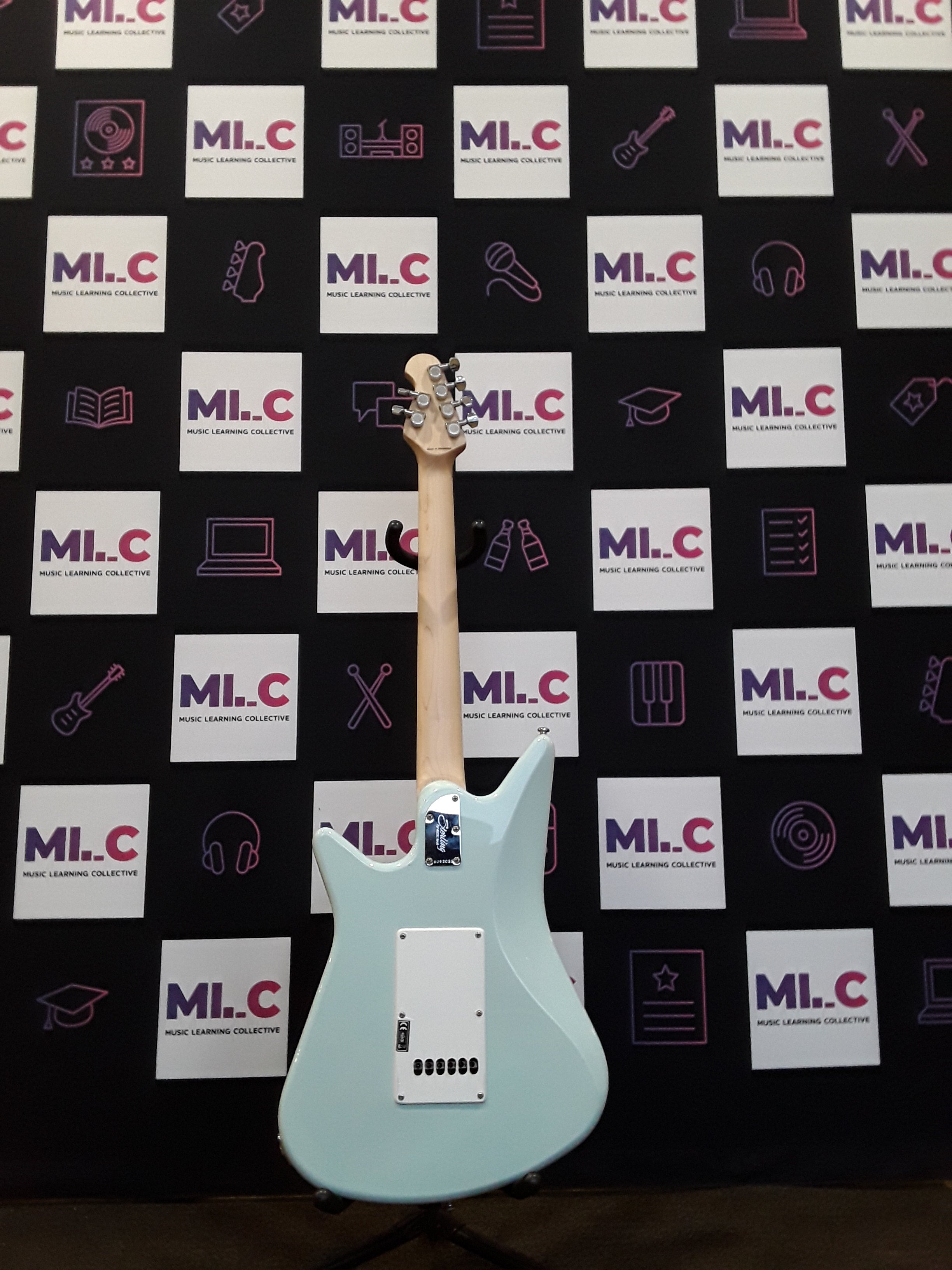 Sterling by Music Man Sub Series Albert Lee Daphne Blue Pre-Owned