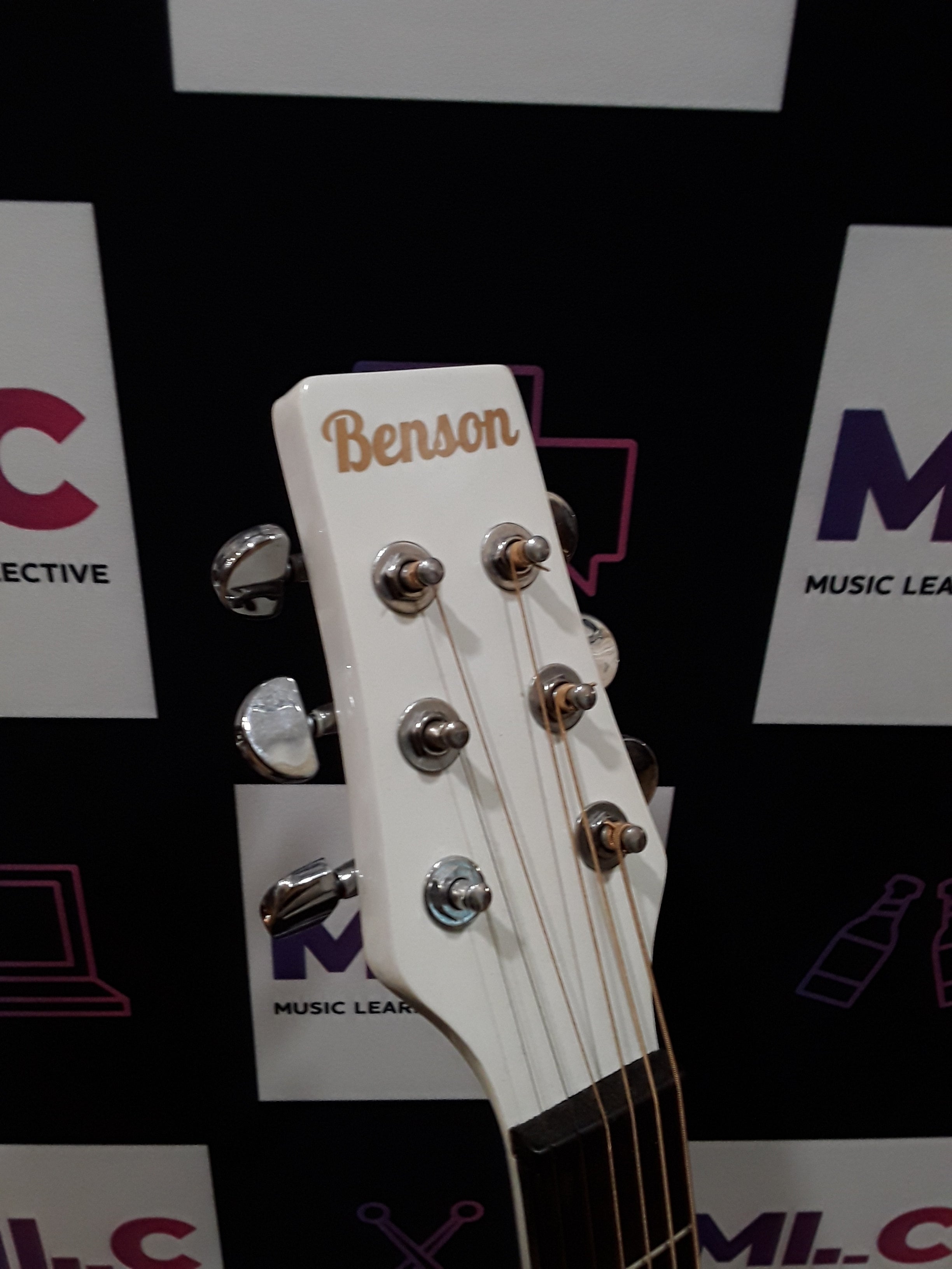 Benson Festival Slimline Acoustic Guitar White L/H Pre-Owned