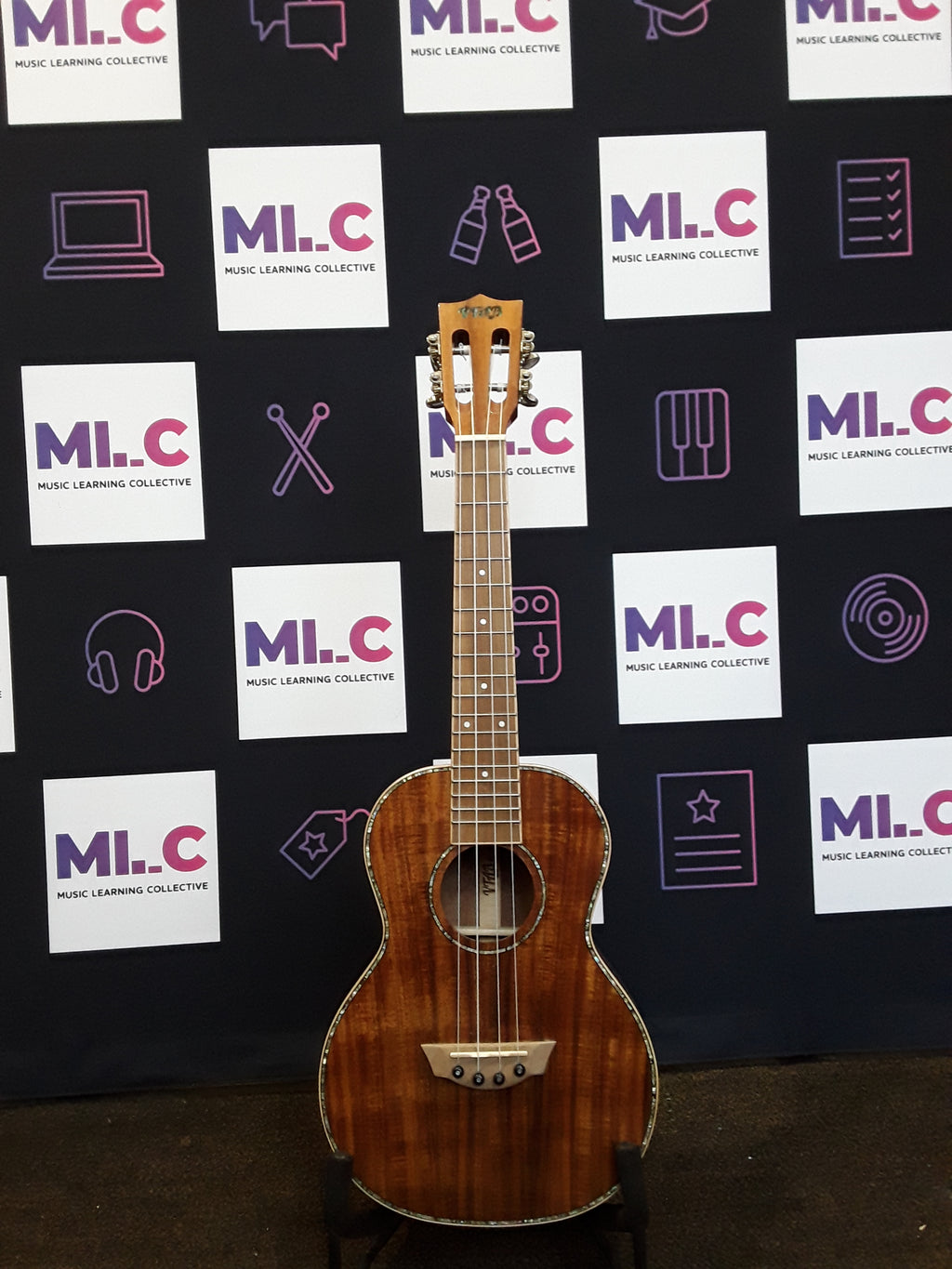 Ukulele VTAB FS-T15 All Solid Acacia Tenor With GigBag Pre-owned