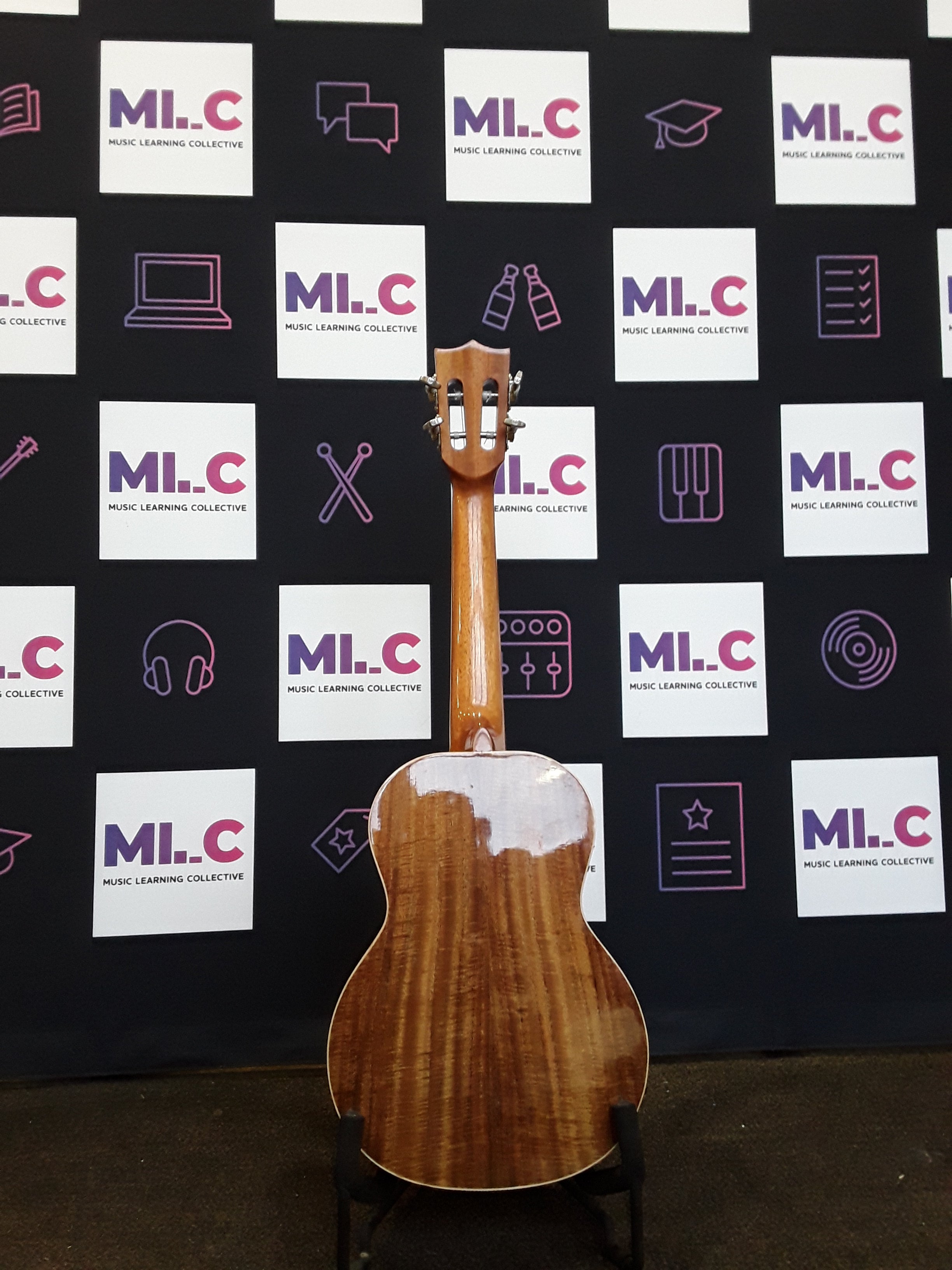 Ukulele VTAB FS-T15 All Solid Acacia Tenor With GigBag Pre-owned