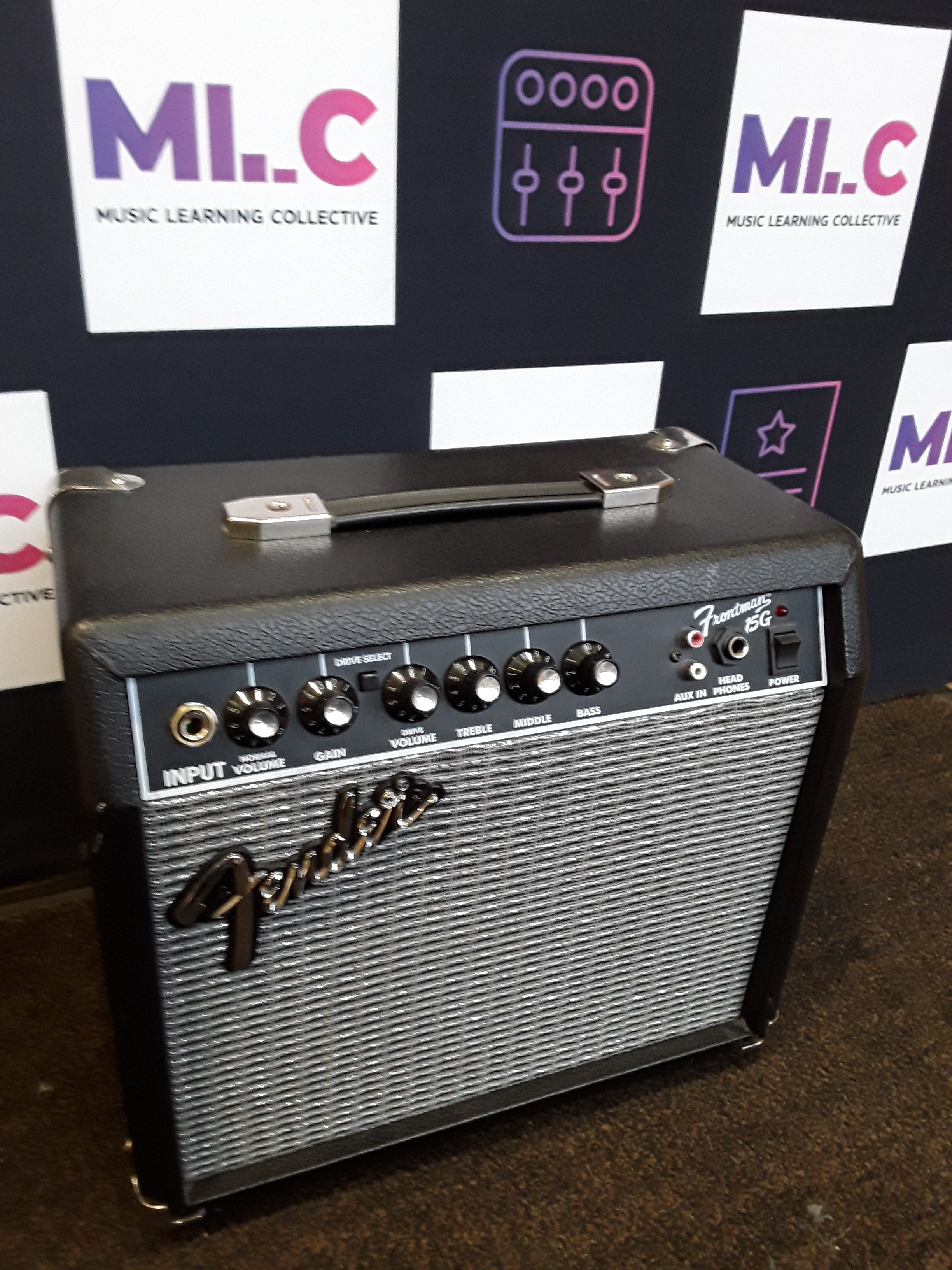 Fender Frontman 15G 2-Channel 15-Watt 1x8" Guitar Practice Amp Pre-Owned