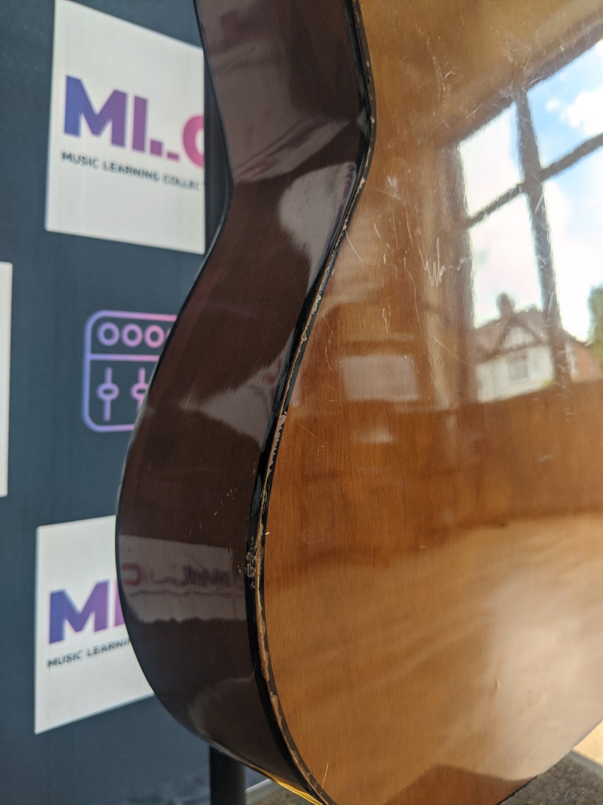Lorengo 42LA Classical Guitar Pre-Owned